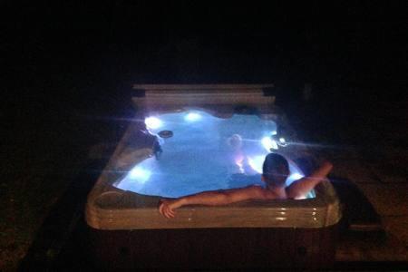 Forest Sweet Retreat Hot Tub & Wood Fired Sauna Ucluelet Dış mekan fotoğraf